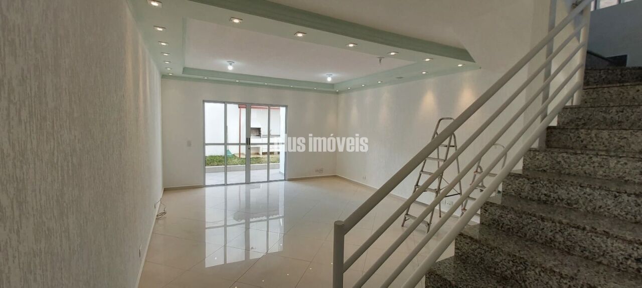Casa, 4 quartos, 230 m² - Foto 1