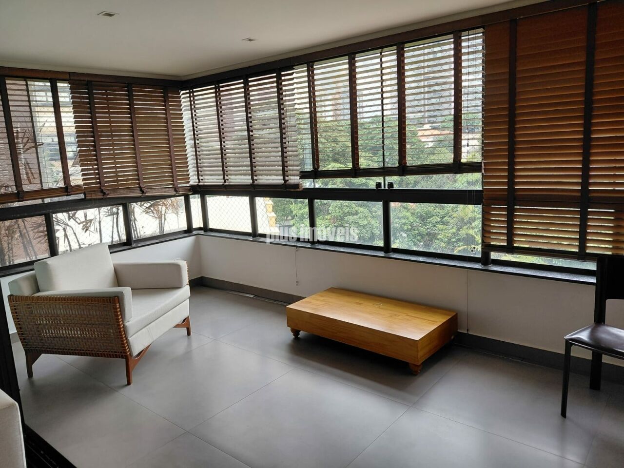 Apartamento, 3 quartos, 187 m² - Foto 2