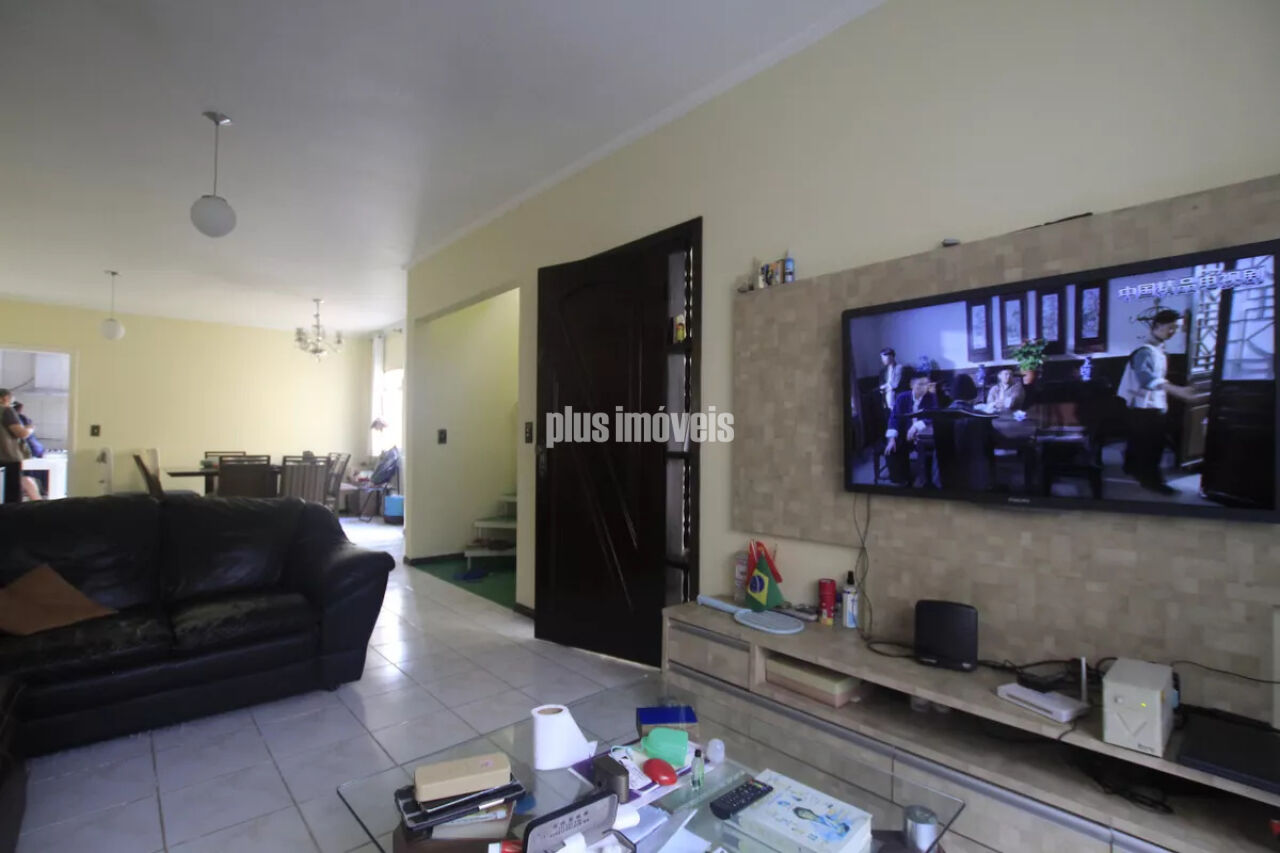 Casa, 3 quartos, 200 m² - Foto 1