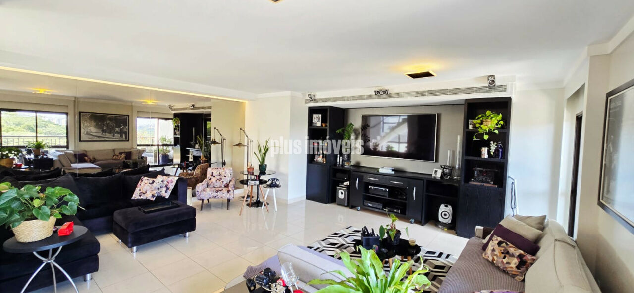 Apartamento, 3 quartos, 272 m² - Foto 1