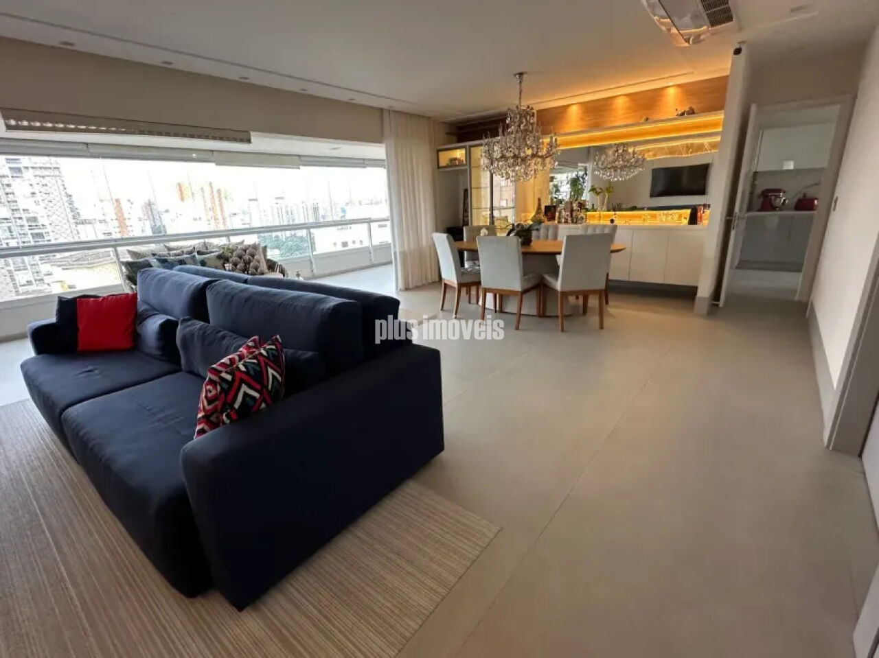 Apartamento, 3 quartos, 211 m² - Foto 1