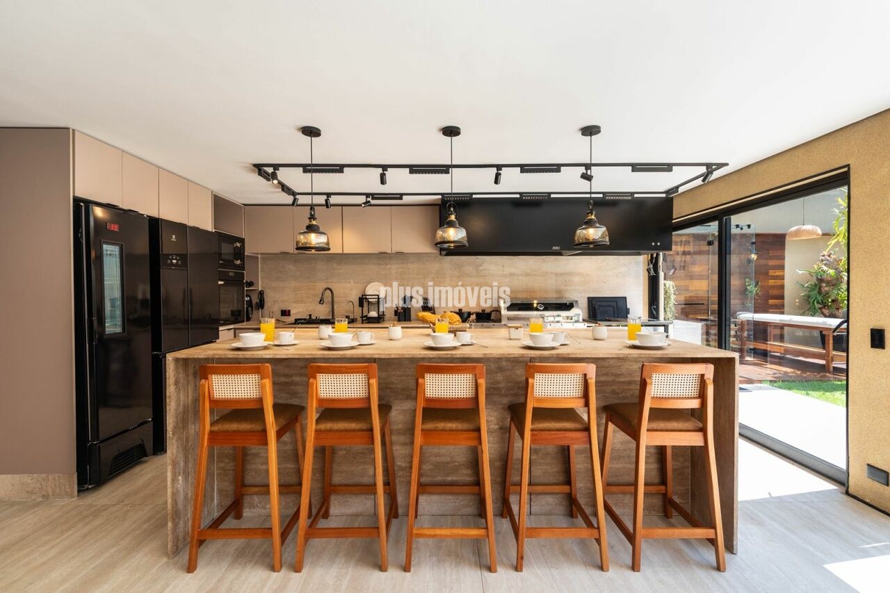 Casa, 3 quartos, 330 m² - Foto 11