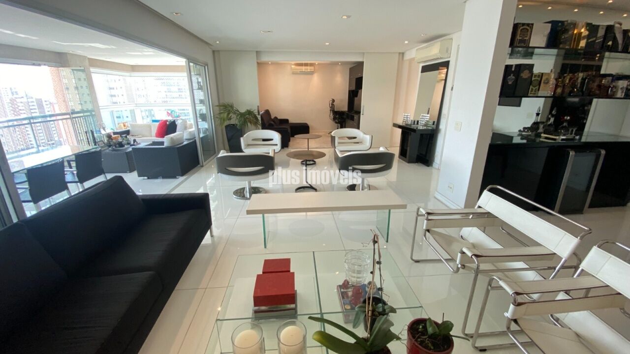 Apartamento, 3 quartos, 206 m² - Foto 1