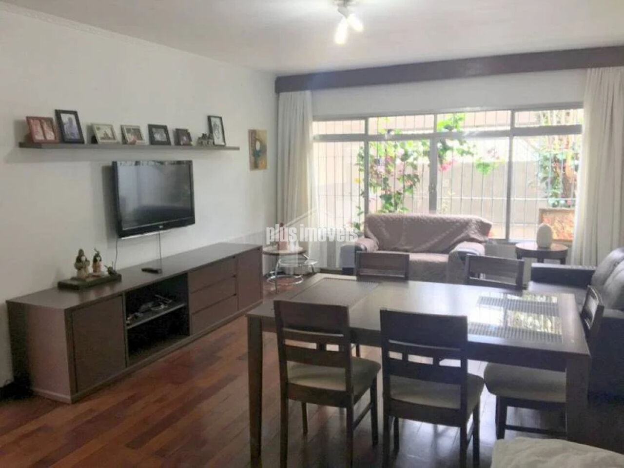 Casa, 3 quartos, 210 m² - Foto 1