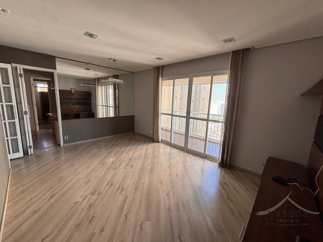 Apartamento para Venda - Vila Gumercindo