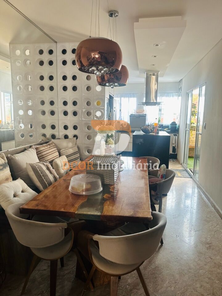 Casa para Venda - Condomínio Maracanã