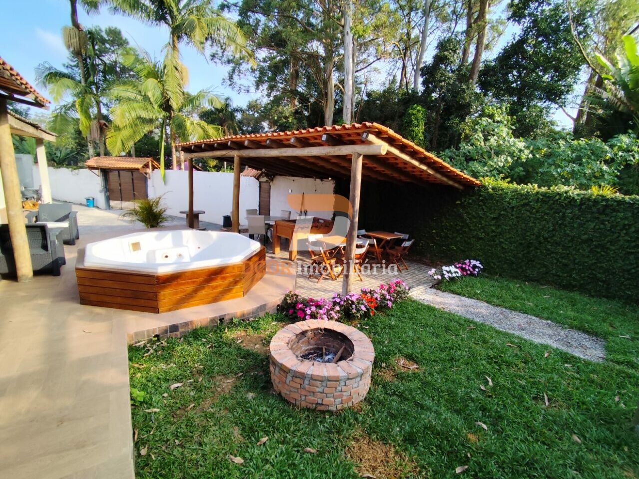 Casa em Condomínio para Venda - Alvarenga