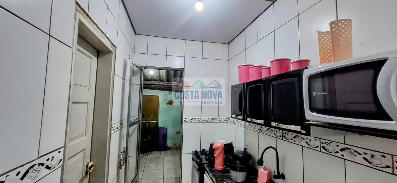 Casa à venda com 1 quarto, 80m² - Foto 8
