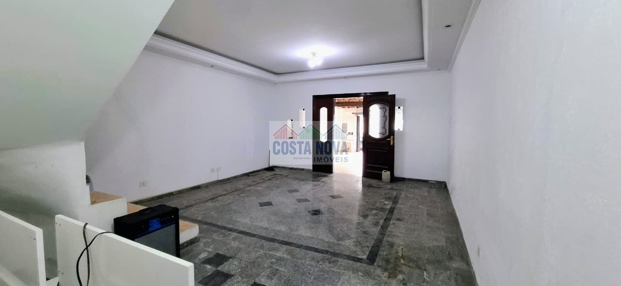 Casa, 3 quartos, 176 m² - Foto 2