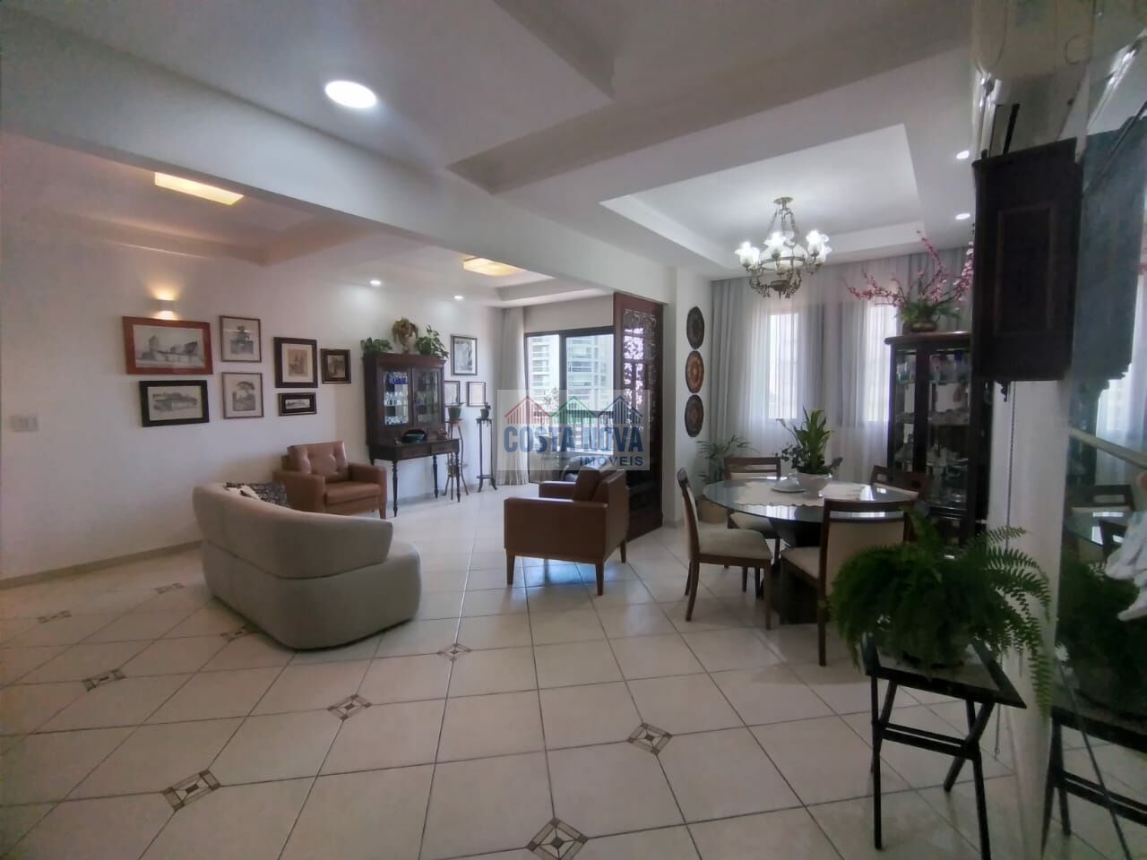 Apartamento para Venda - Embaré