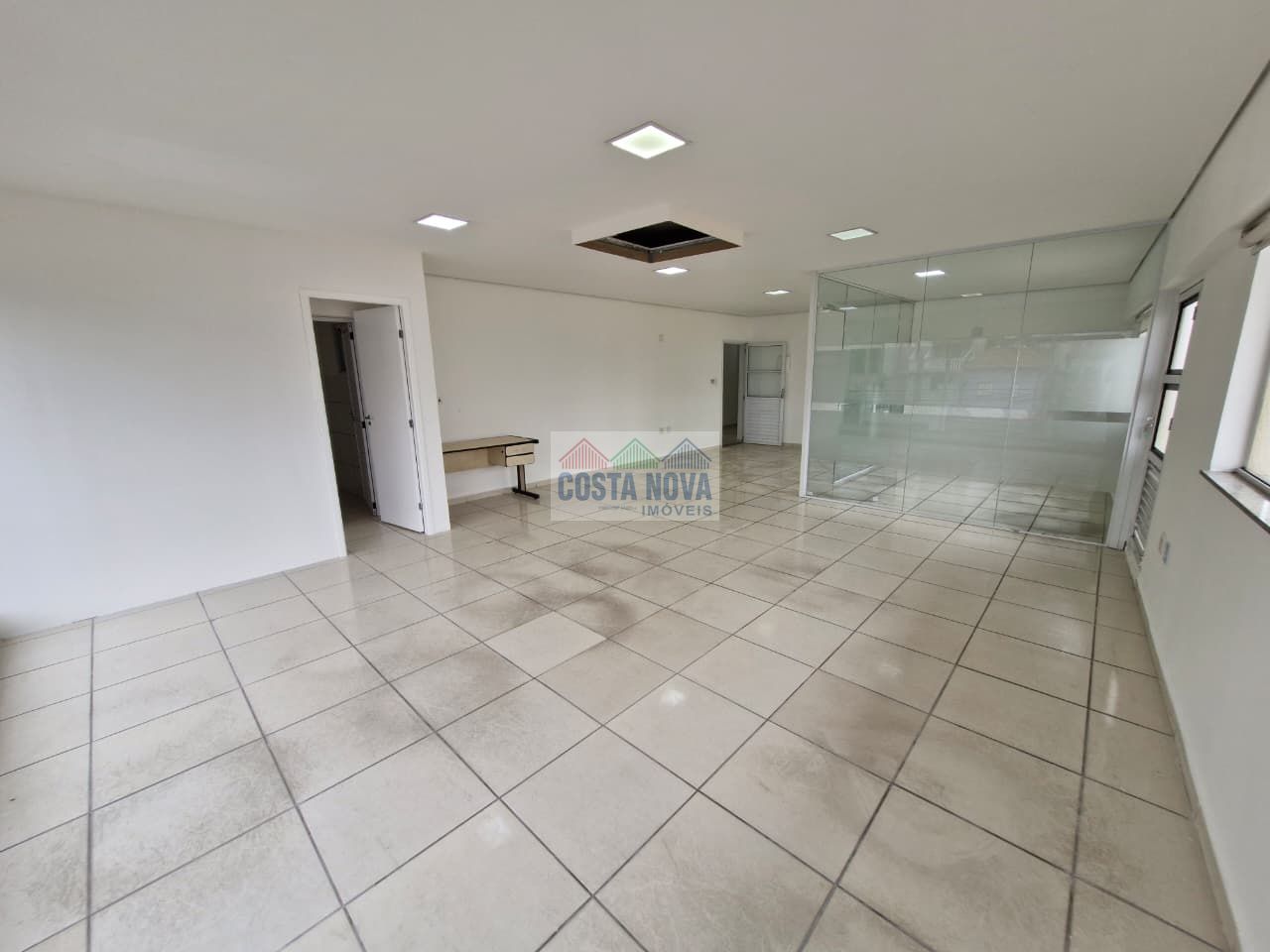Sala-Conjunto, 300 m² - Foto 3