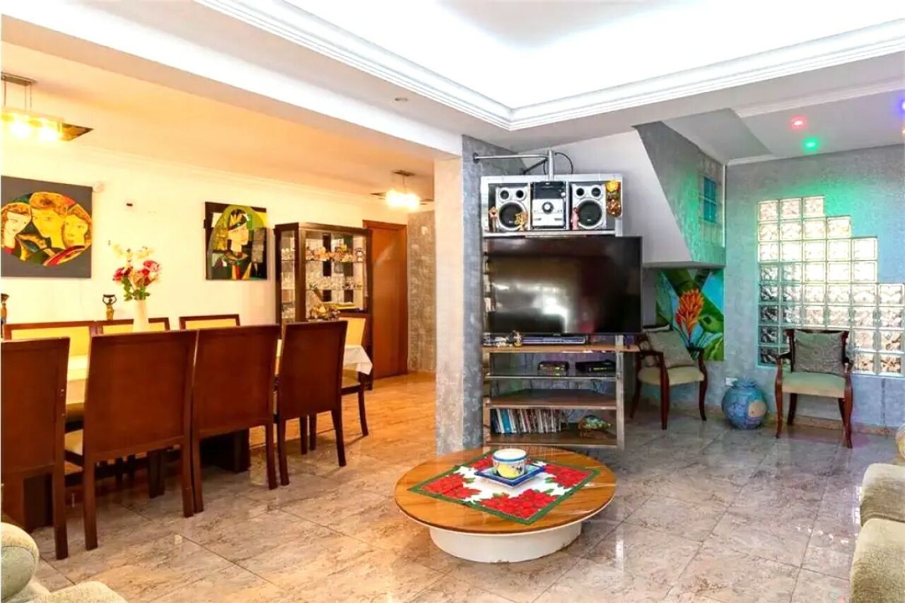 Sobrado para Venda - JARDIM SANTO AMARO