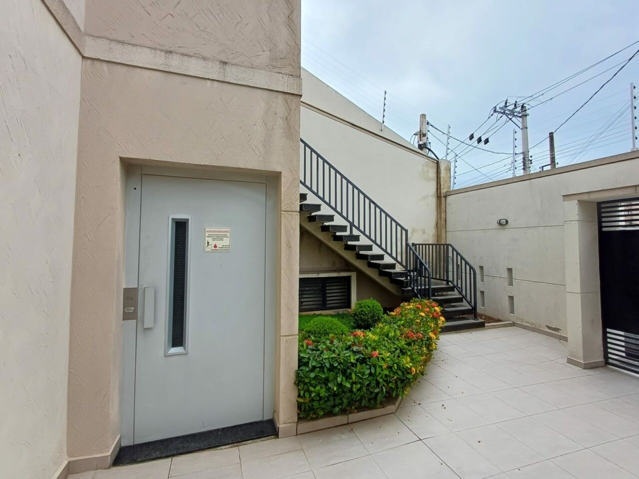 Sobrado para Venda - Chora Menino