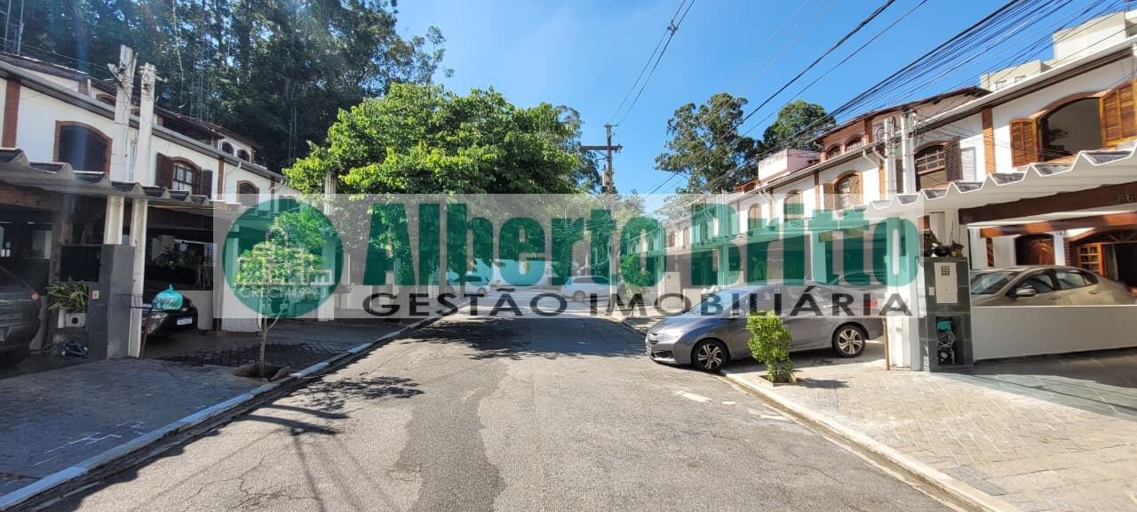 Condomínio para Locação - Jardim Marajoara
