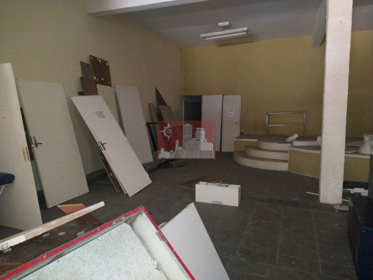 Prédio para Venda - Parque Peruche