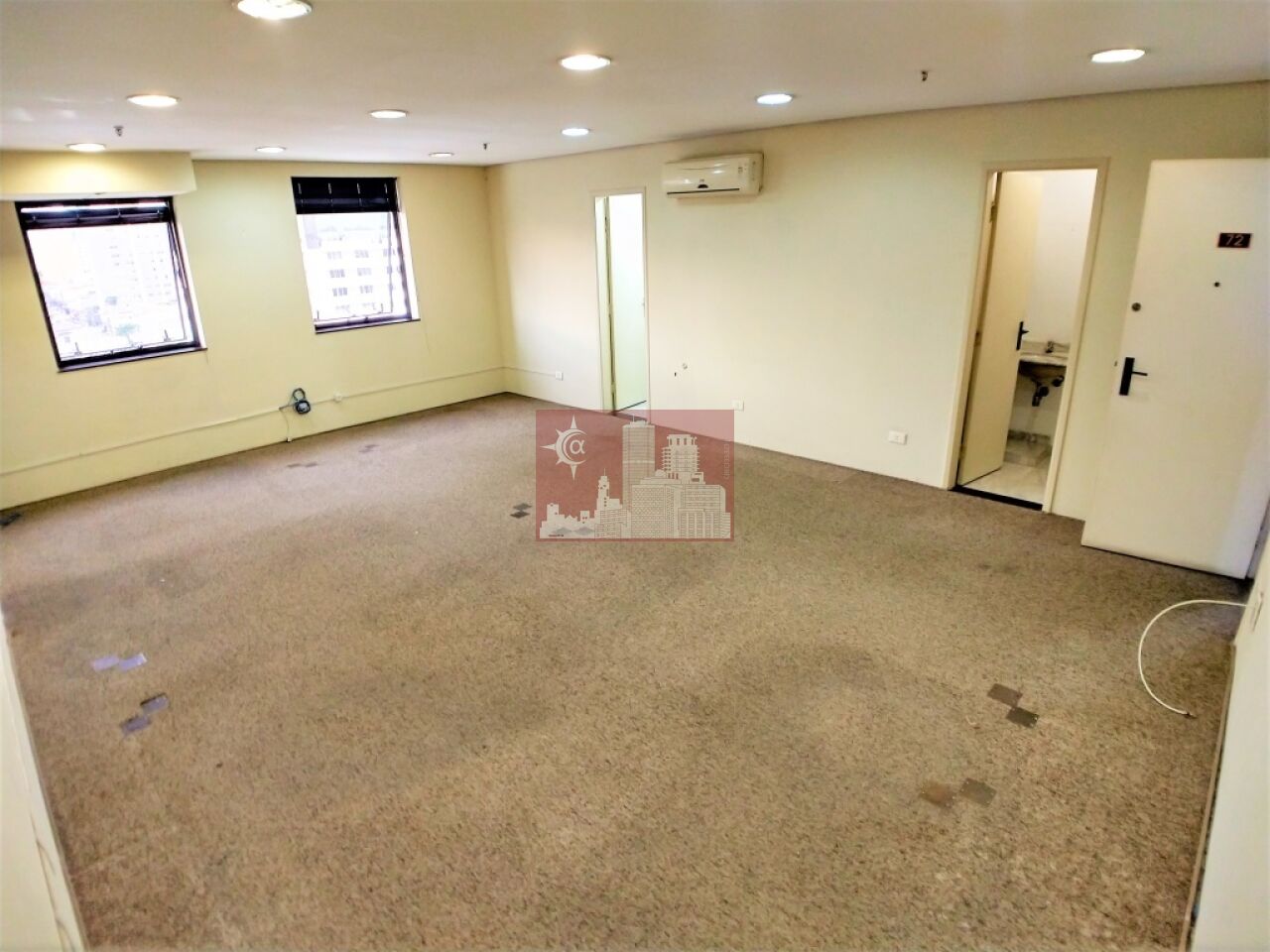 Conj. Comercial para Venda - Santana