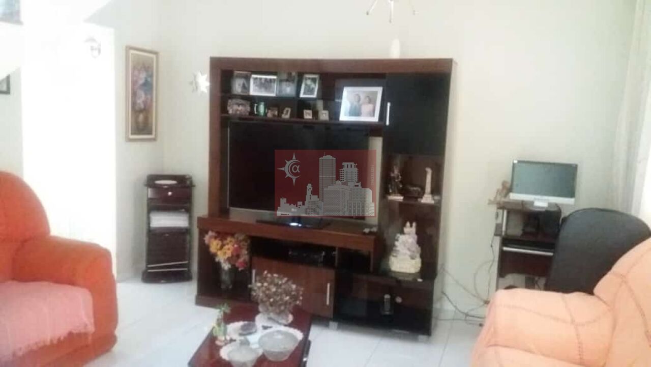 Sobrado para Venda - Parque Casa de Pedra