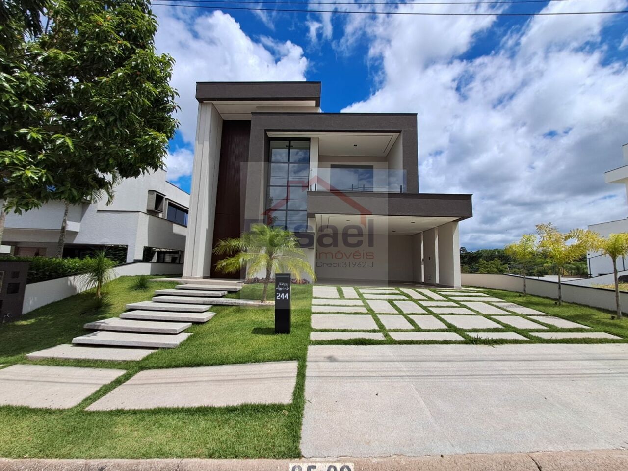 Condomínio para Venda - Condomínio Residencial Campos do Conde