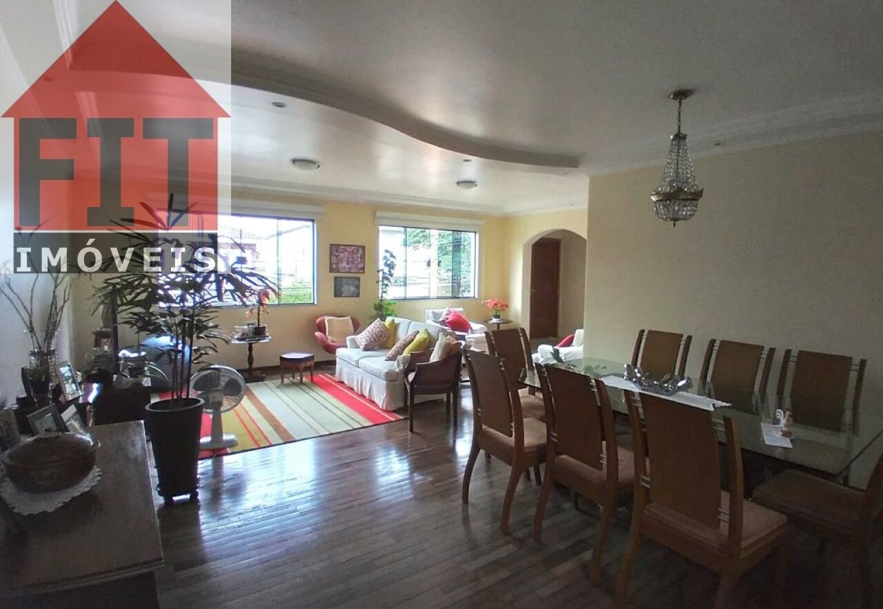 Sobrado a Venda de 298m na Região do Campo Belo