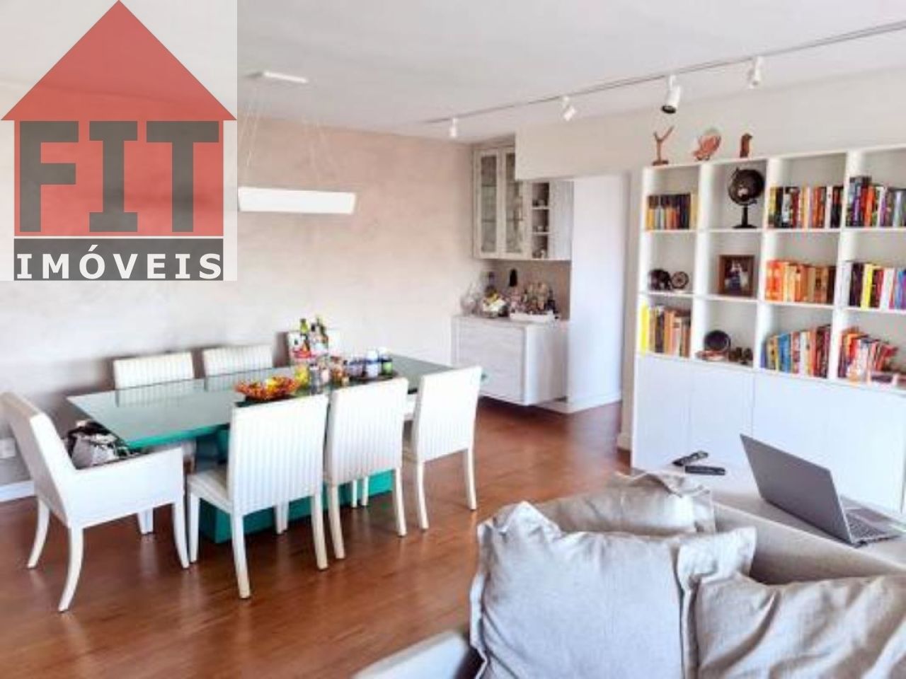 Apartamento na Região da Saúde