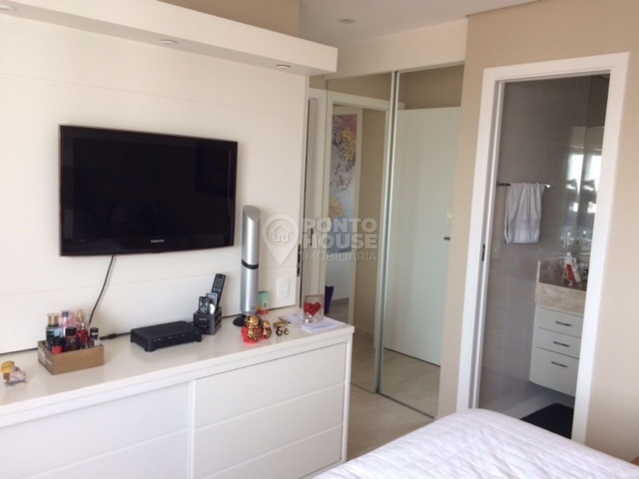 Apartamento à venda no bairro  Vila Gumercindo, varanda gourmet, 4 dormitórios, 1 suíte, 2 vagas