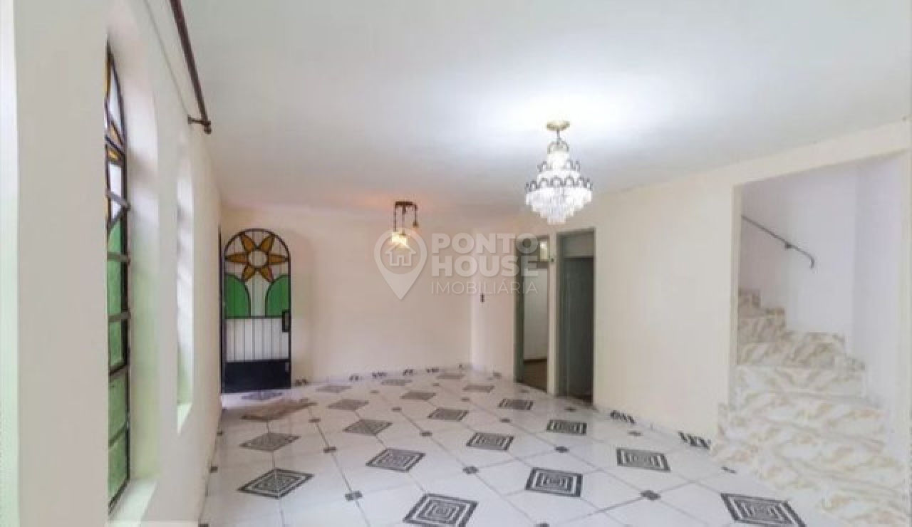 Sobrado à venda no Jabaquara, 75m², 3 dormitórios, 1 suíte e 3 vagas de garagem