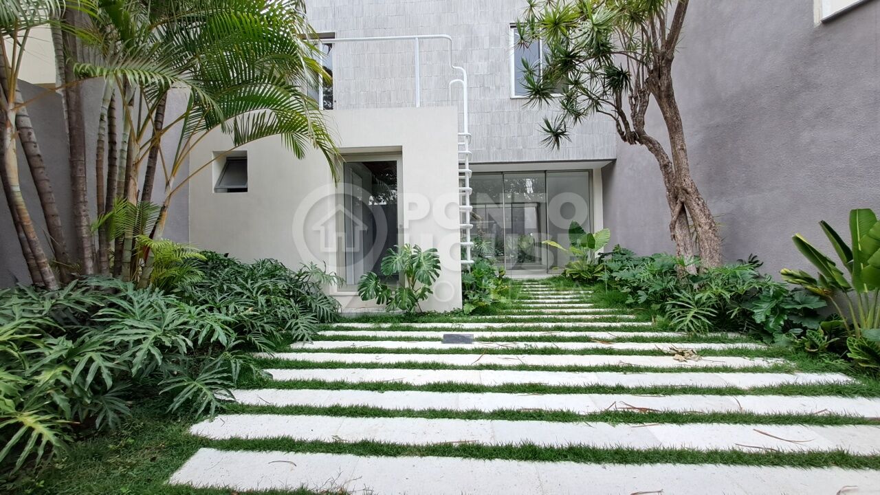 Casa à venda Planalto Paulista, nova, 2 suítes, 2 vagas, no melhor local, 8 x 20