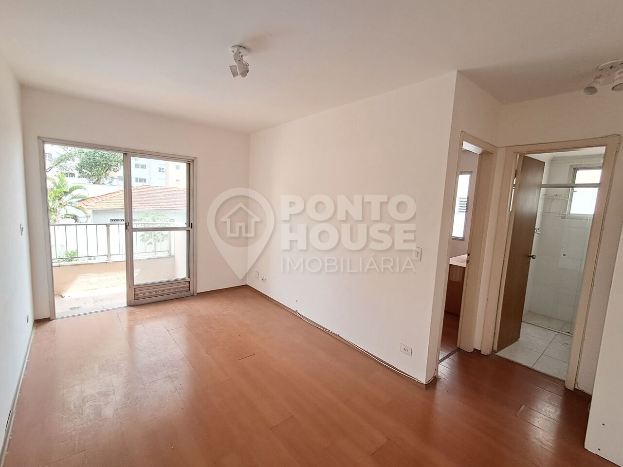 Apartamento à venda na Vila Mariana 600 metro do metro 1dormitório 1 vaga  lazer