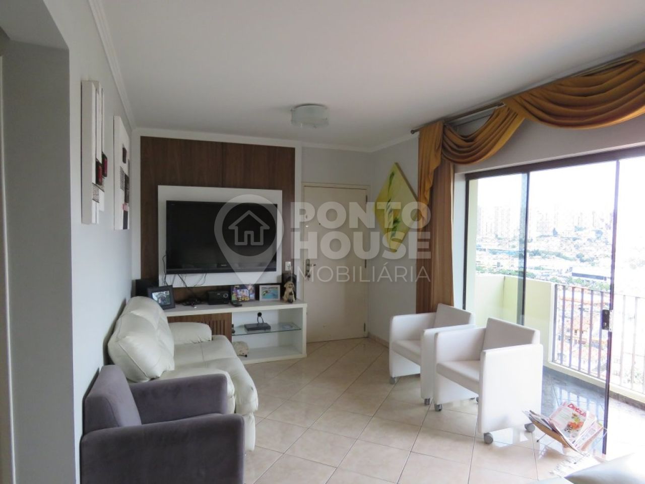 Apartamento à venda e locação bairro Jardim da Saúde de 3 dormitórios e 3 vagas