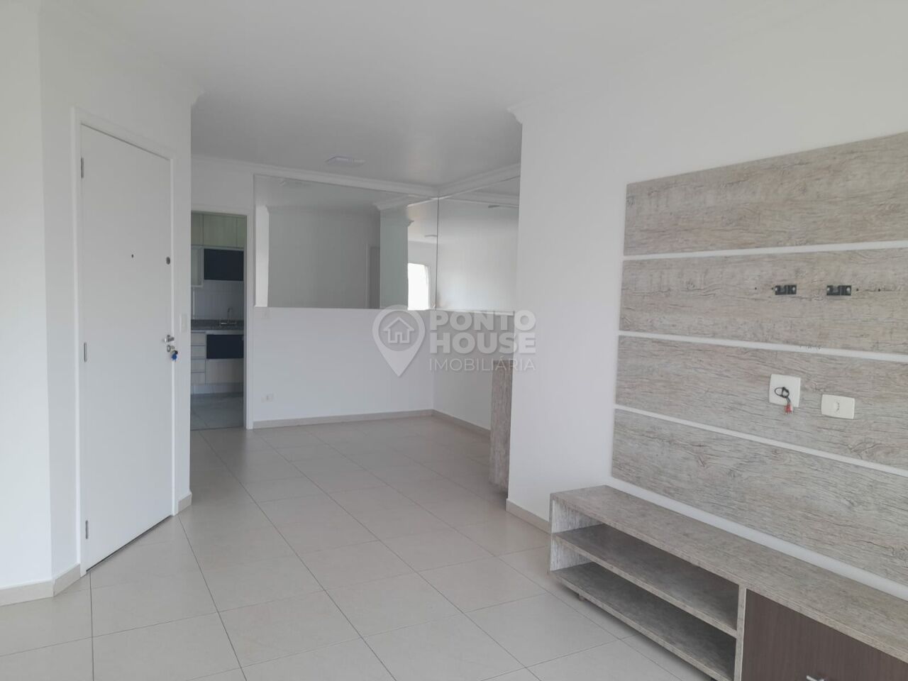 Apartamento à venda no bairro Vila da Saúde de 3 dormitórios e 2 vagas