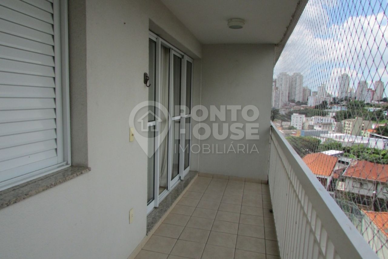 Apartamento à venda com 3 dormitórios 1 suíte 2 vagas demarcadas e depósito