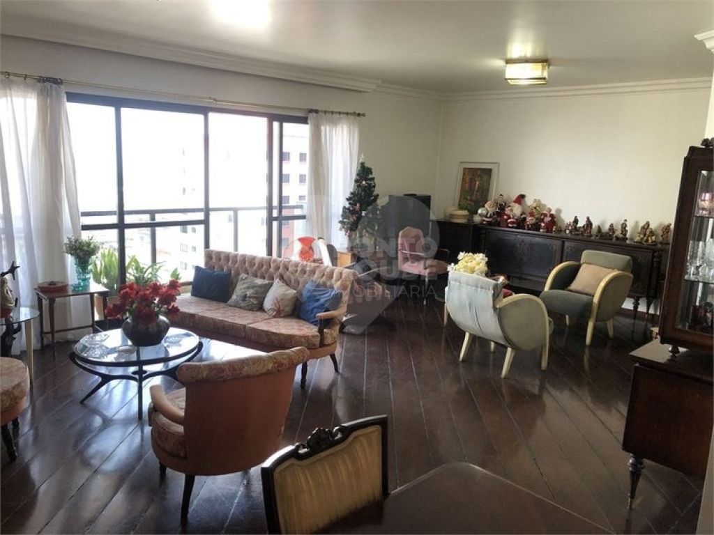 Apartamento 3 dormitórios sendo 3 suítes a venda na Mooca em São Paulo.