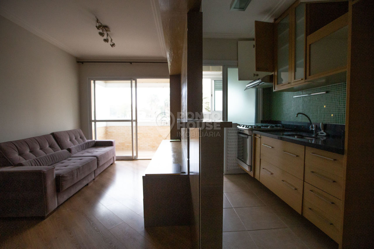 Apartamento à venda, 2 dormitórios, 2 banheiros, sacada e 1 vaga-Jd. da Saúde 