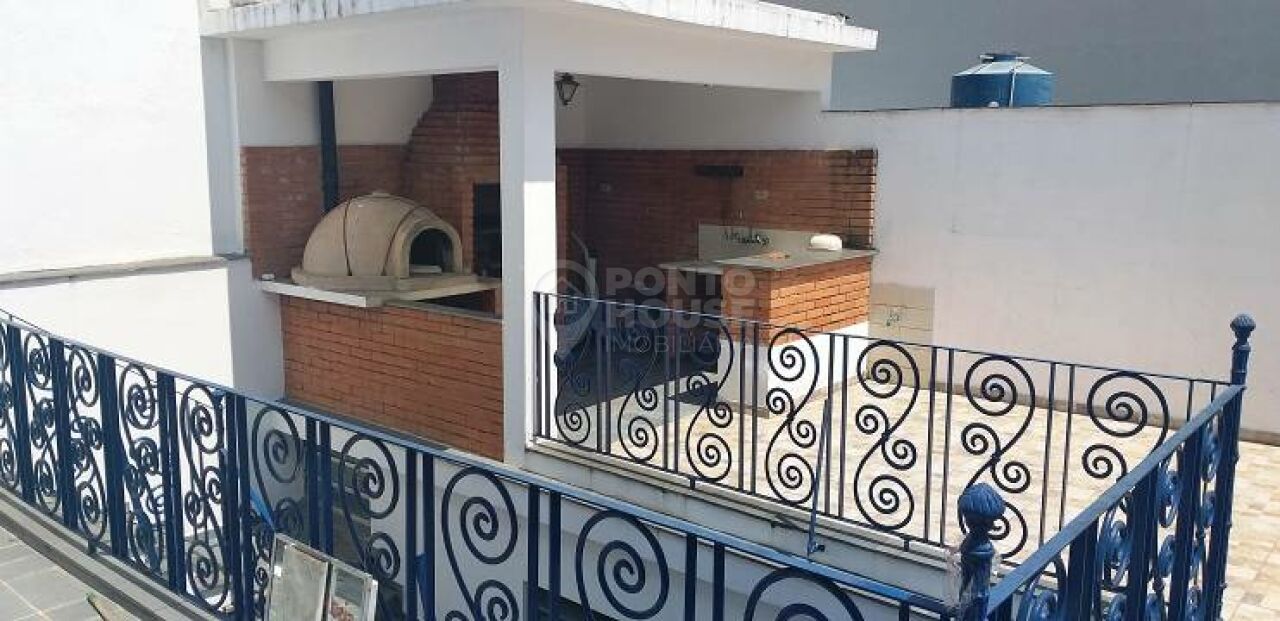 Casa á Venda no bairro Saúde com 3 quartos sendo 1 suíte