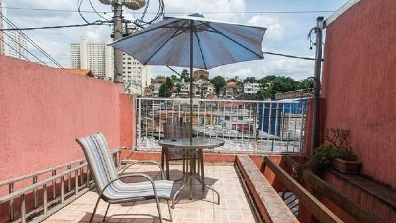 Casa com 2 dormitórios e 1 vaga a venda no Bairro Cambuci
