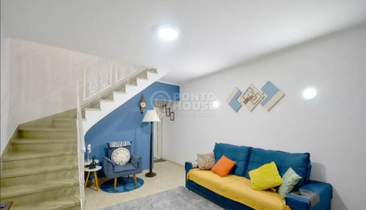 Casa à venda na Vila Gumercindo com 4 dormitórios e 4 vagas