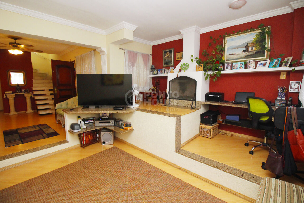 Excelente casa a venda de 180 m² com 4 dormitórios no Jardim Aeroporto