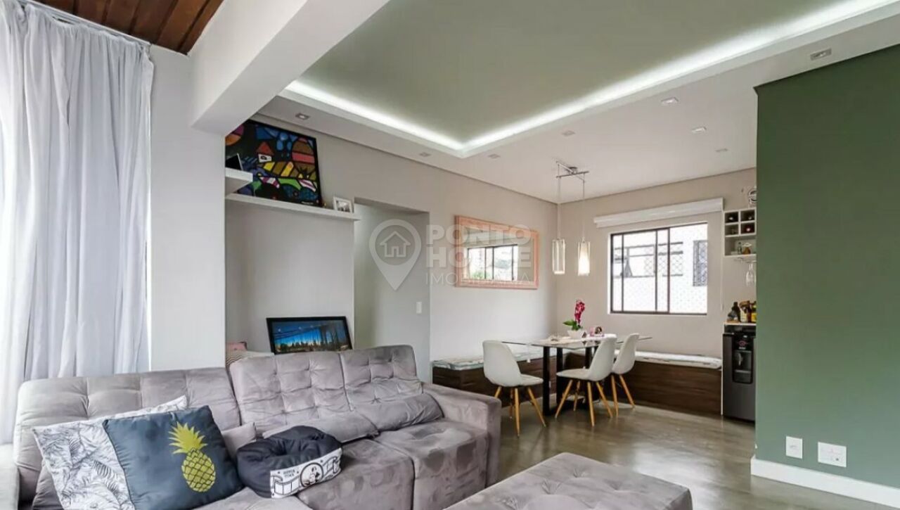 Apartamento à venda Vila Gumercindo  com Varanda e próximo ao metrô