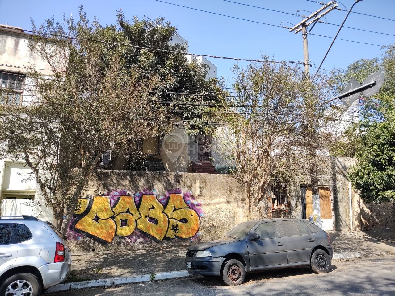 Terreno de esquina com 538m² à venda na Saúde