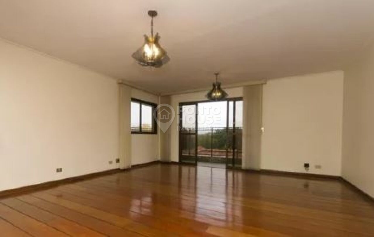 Apartamento à venda, bairro Ipiranga com 3 dormitórios, 1 suíte e 2 vagas