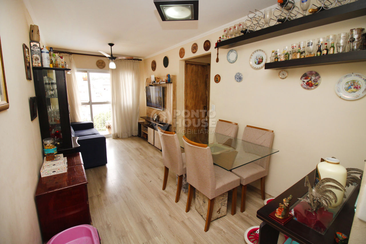 Apartamento  de 2 dormitórios para Venda no Jardim Aeroporto