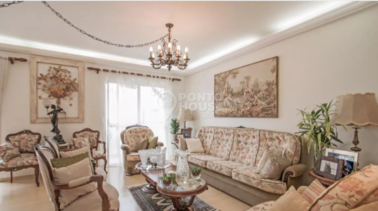 Apartamento á venda no Campo Belo, 180m², 4 quartos sendo 3 suítes,  2 vagas