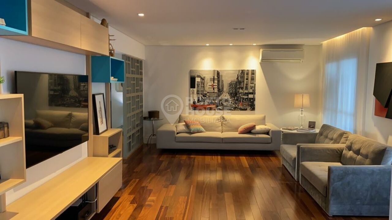 Apartamento à venda no Campo Belo, 4 dormitórios, 1 suíte e 2 vagas