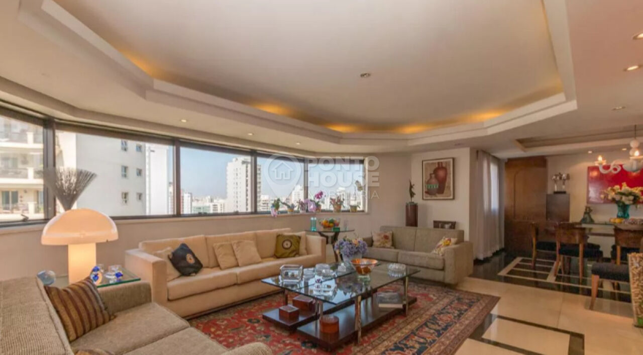 Apartamento á venda no Campo Belo com 3 quartos, 3 suíte e 4 vagas