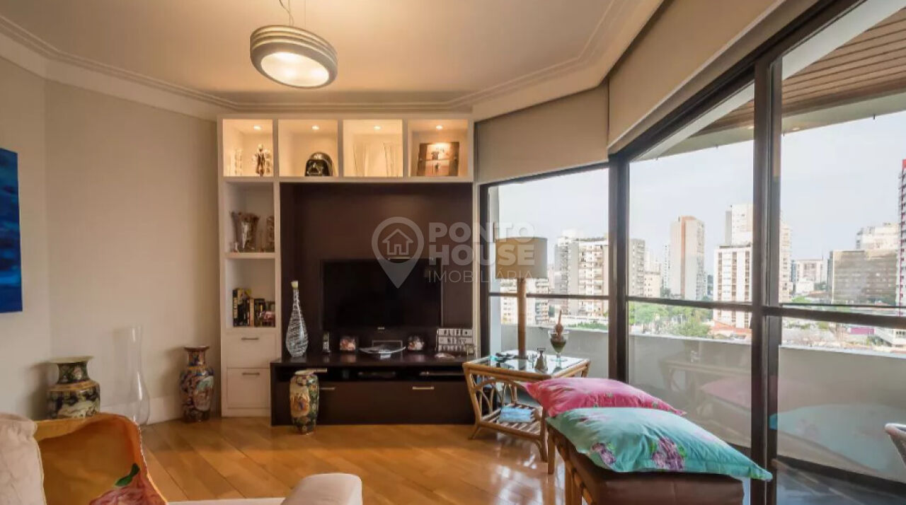 Apartamento à venda no Campo Belo com 3 quartos, 1 suíte e 2 vagas
