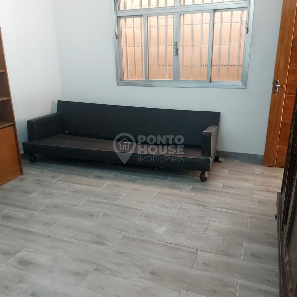 Casa térrea à venda no Bairro Saúde de 2 dormitórios, edícula e 1 vaga