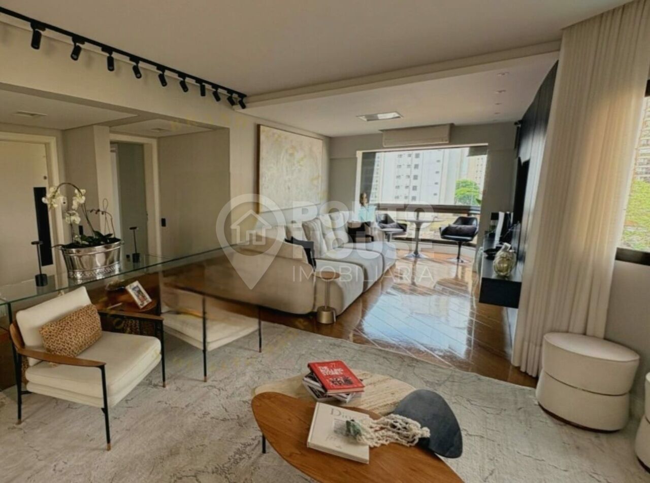 Apartamento à venda no Campo Belo, com 167m², 3 suítes e 3 vagas