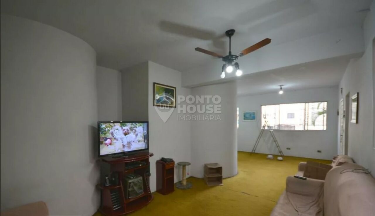 Sobrado à venda na Vila Mariana com 4 dormitórios, 3 suítes e 4 vagas 