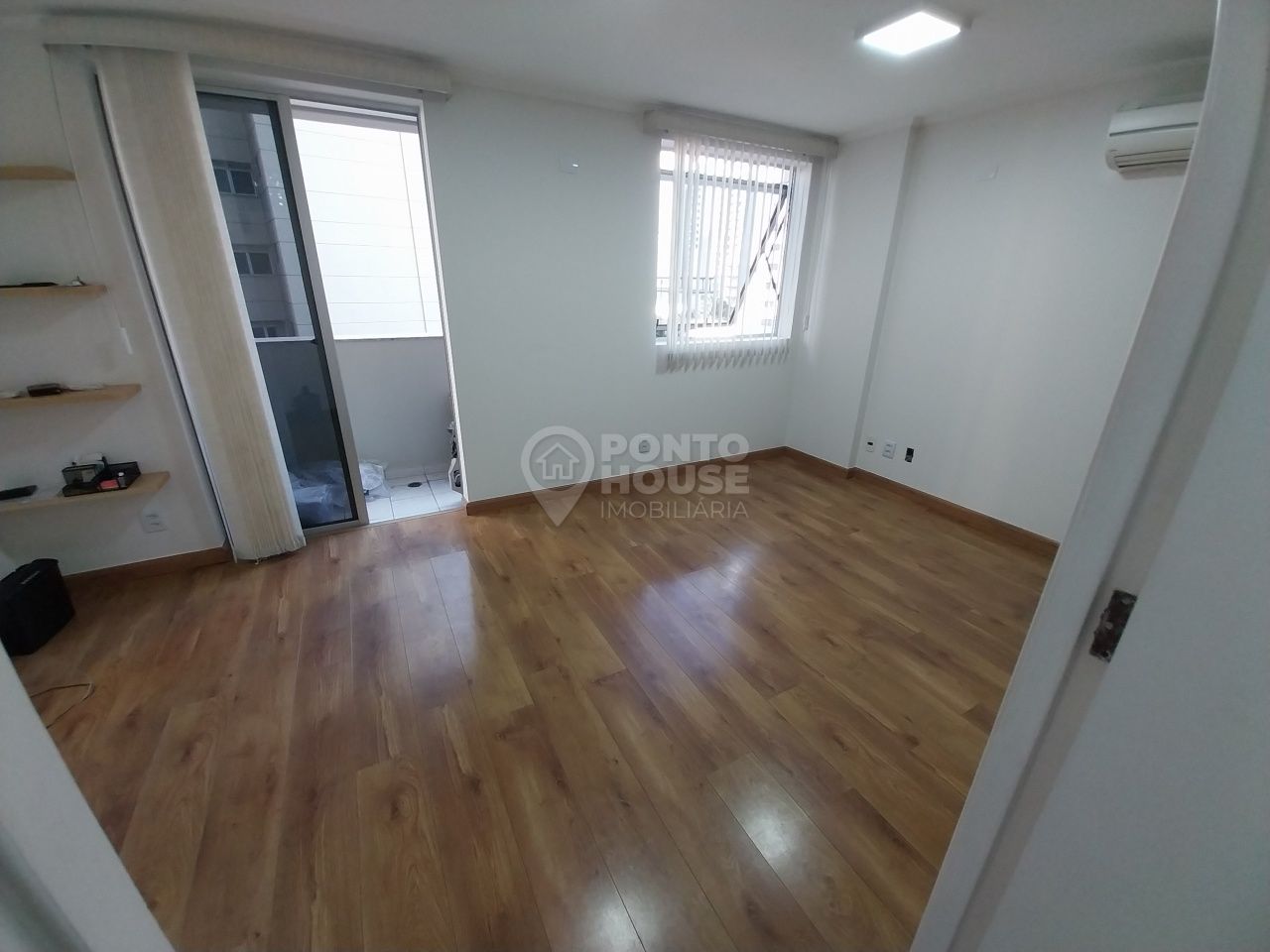 Sala comercial à venda e locação no bairro Vila Mariana de 34m², 1 sala e 1 vaga