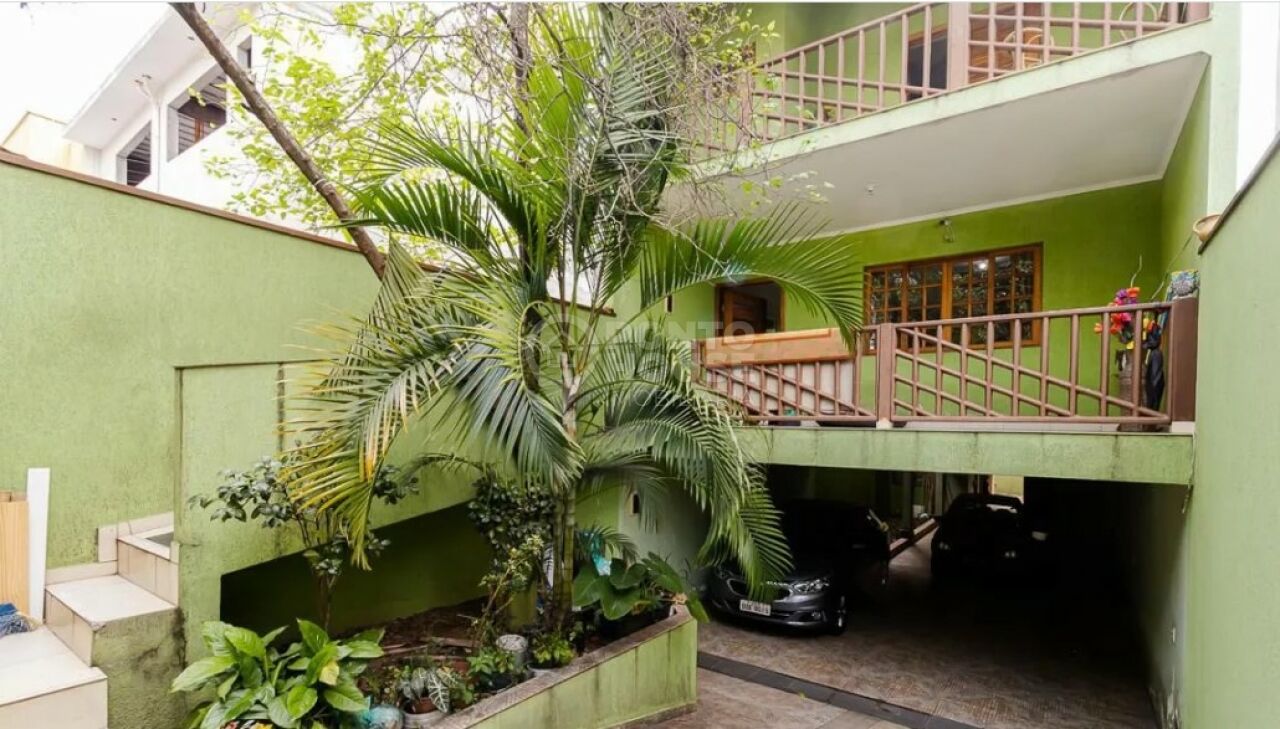 Sobrado à venda na Vila Mariana com 4 quartos, 4 suítes e 6 vagas